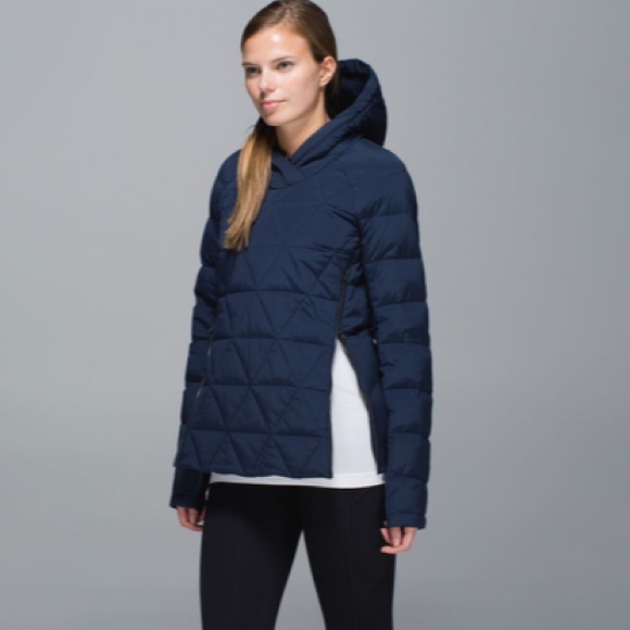 Lululemon Fluffed Up Pullover
Inkwell Size 6 - Picture 1 of 6